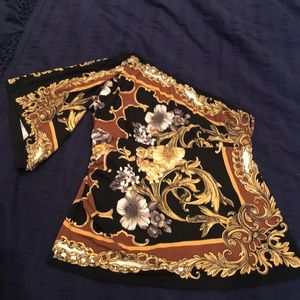 Cache sz M black white and gold